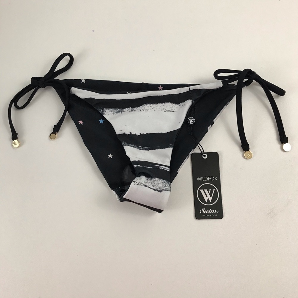 WILDFOX Reversible Stars Stripes Bikini Bottoms B2 - Picture 1 of 7